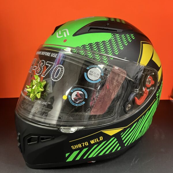 CASCO CERRADO CERTIFICADO ECE / SHIRO 870 BASE VERDE
